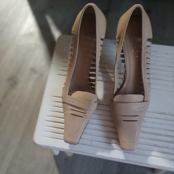 Gucci Shoes - Vintage Gucci yellow leather wooden stacked heels size 36.5.